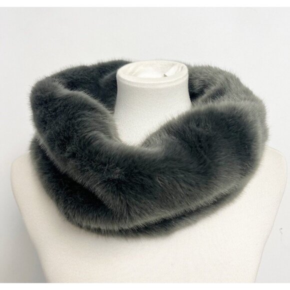 Loft Ann Taylor Women’s Grey Faux Fur Gaitor Scarf NWT - Picture 1 of 9